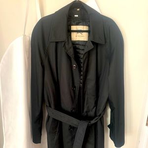 Burberry London Mens Trenchcoat